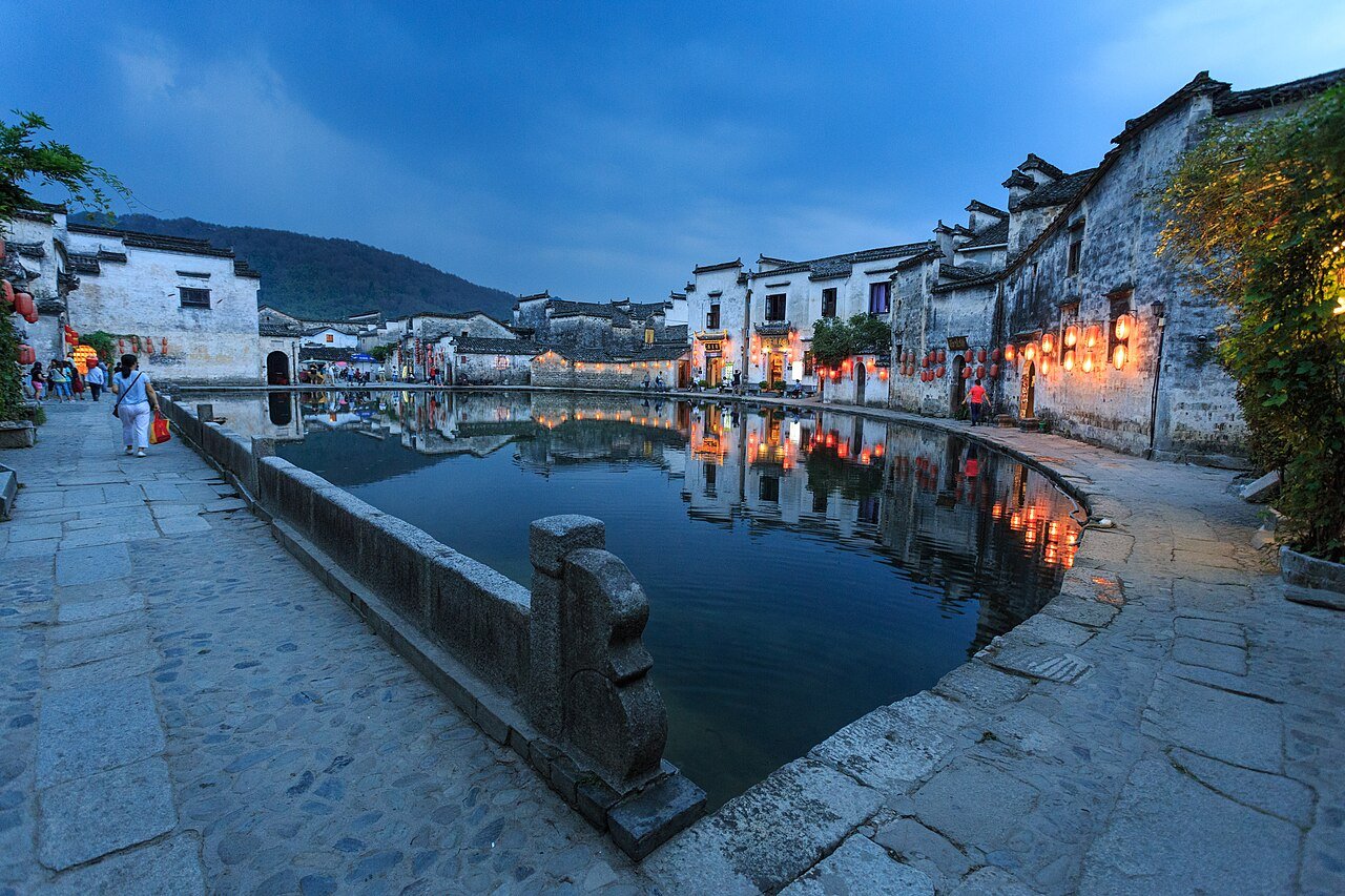 Hongcun village reflected in the Moon Pond