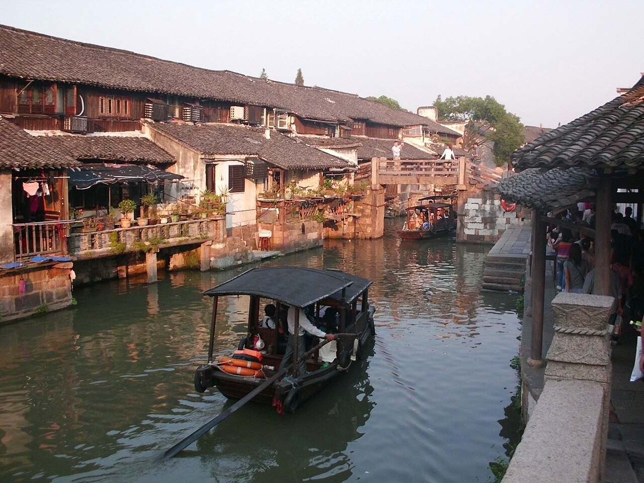 Canal houses and boats in Wuzhen
